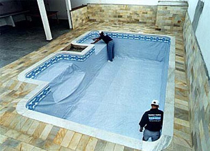 Passo 5 da troca do revestimento vinil da piscina